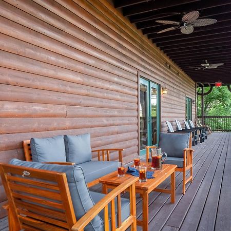 Hickory Ridge By Avantstay Incredible Private Elevated Cabin Sleeps 20 Gatlinburg Bagian luar foto